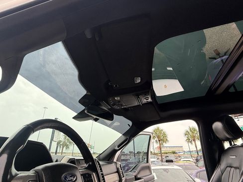 Used 2019 Ford F350 Platinum w/ Platinum Ultimate Package image 38