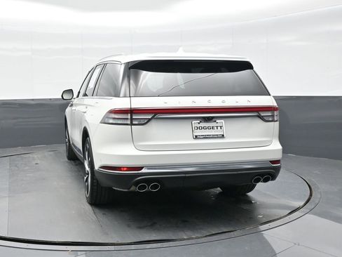 Used 2020 Lincoln Aviator Reserve w/ Equipment Group 202A image 5