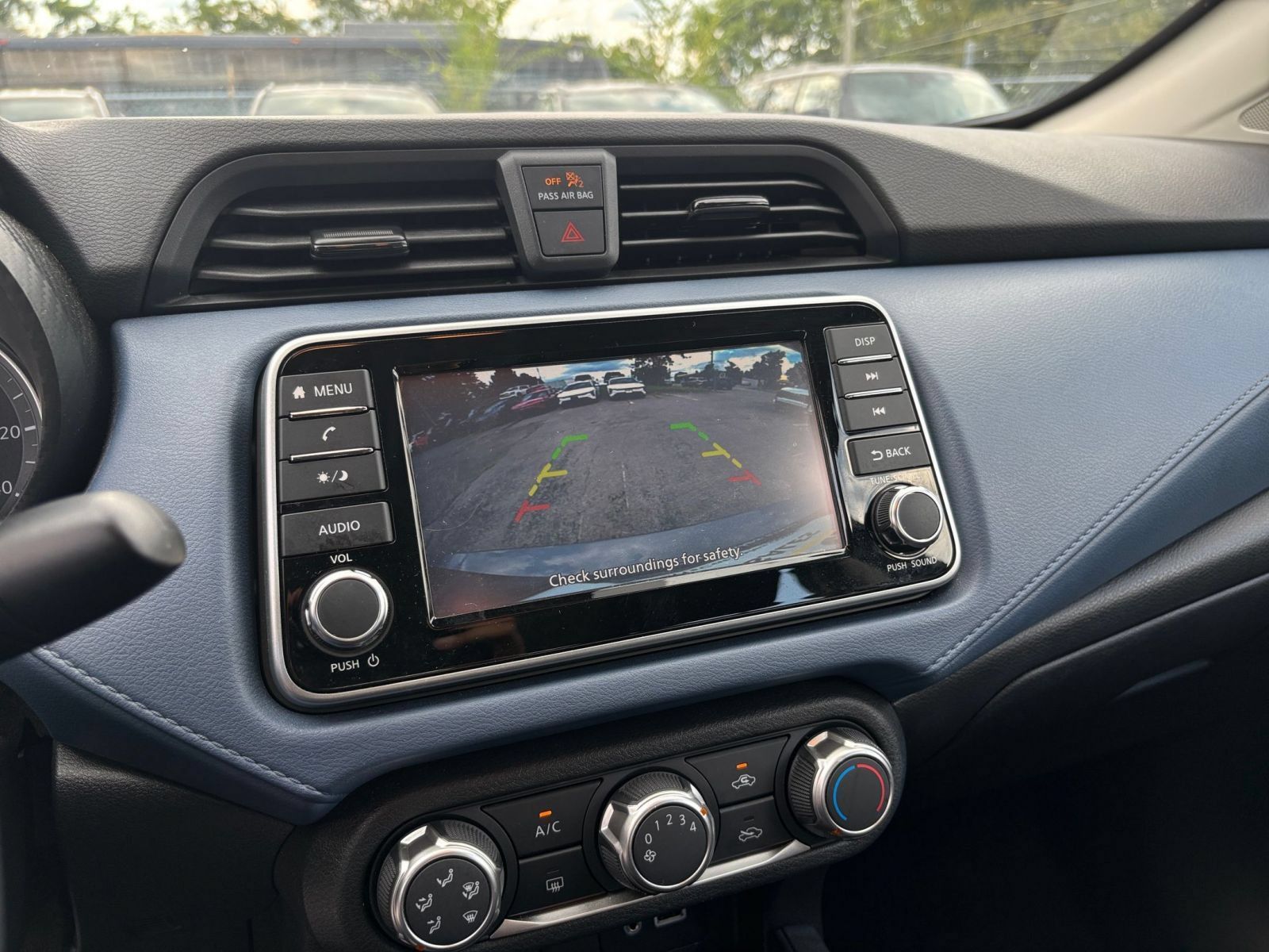 Used 2025 Nissan Versa SV FWD image 22