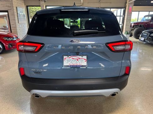 Used 2025 Ford Escape Active w/ Active Premium Tech Pack FWD image 6