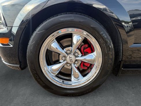 Used 2006 Ford Mustang GT RWD image 26