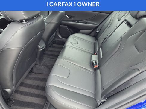 Used 2023 Hyundai Elantra Limited image 16