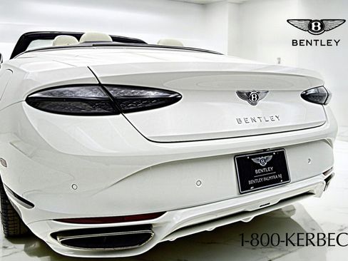 Used 2025 Bentley Continental GT Speed image 17