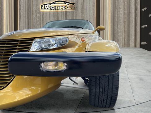 Used 2002 Chrysler Prowler image 26