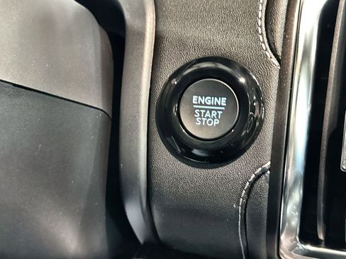 New 2026 Ford Expedition Platinum w/ Stealth Appearance Package AWD/4WD image 24