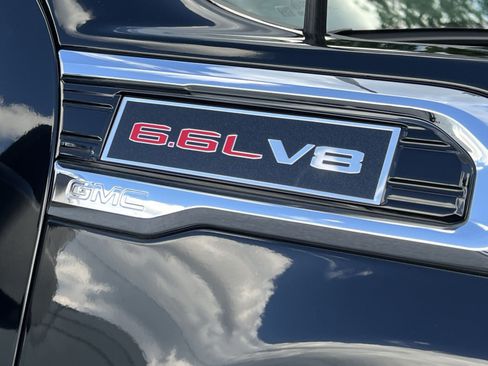 Used 2022 GMC Sierra 2500 Denali w/ Denali Ultimate Package AWD/4WD image 35