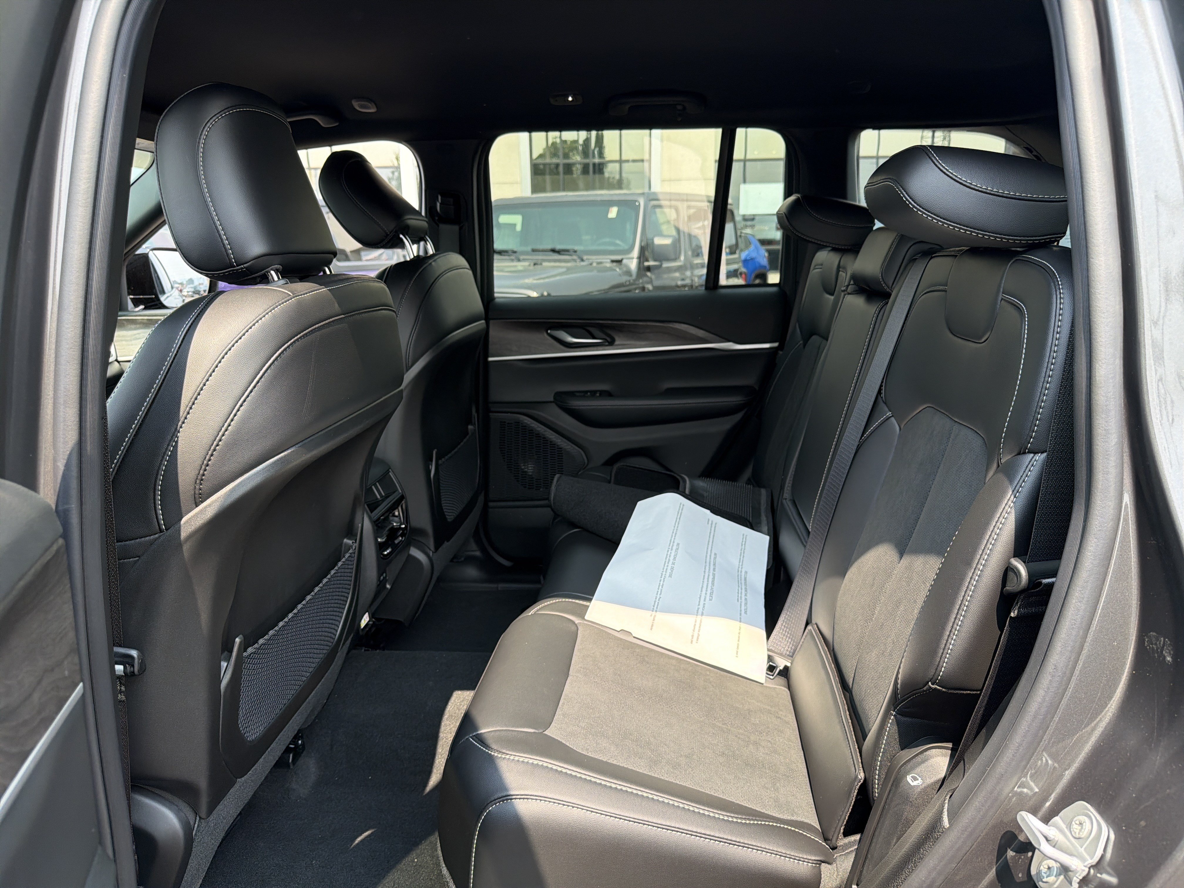 New 2026 Jeep Grand Cherokee Altitude AWD/4WD image 11