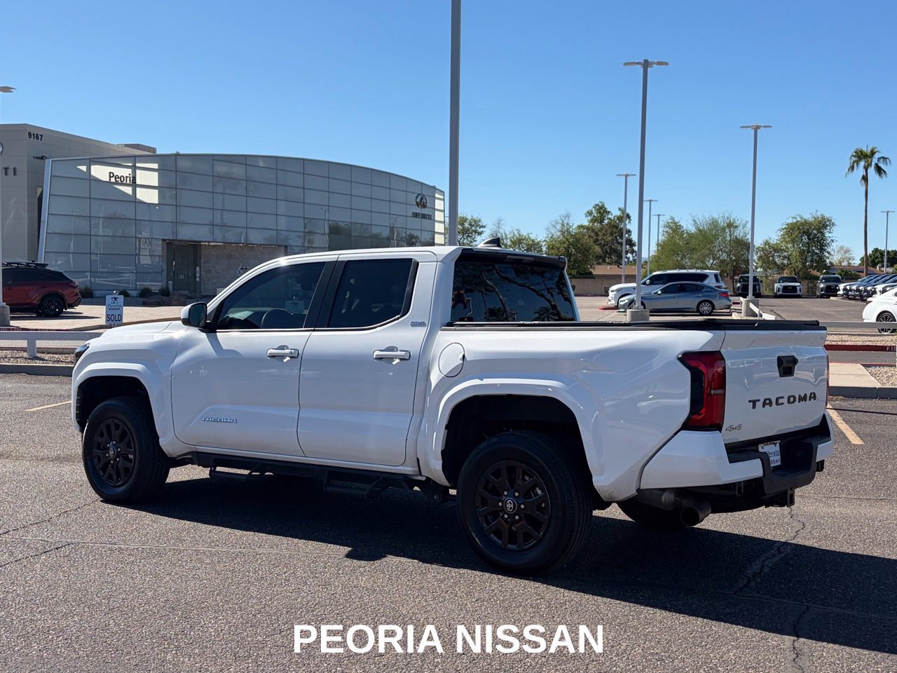 Used 2024 Toyota Tacoma SR5 AWD/4WD image 4