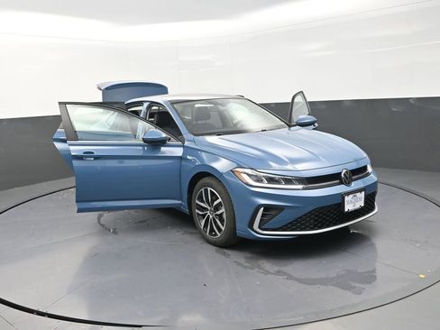 New 2026 Volkswagen Jetta SE FWD image 29