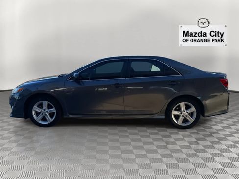 Used 2014 Toyota Camry SE image 8