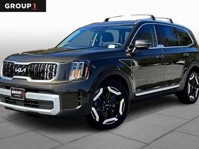 Used 2024 Kia Telluride EX w/ EX Captain's Chair Package