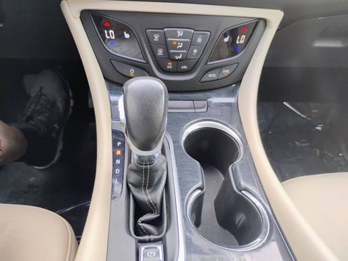 Used 2017 Buick Envision Essence FWD image 15