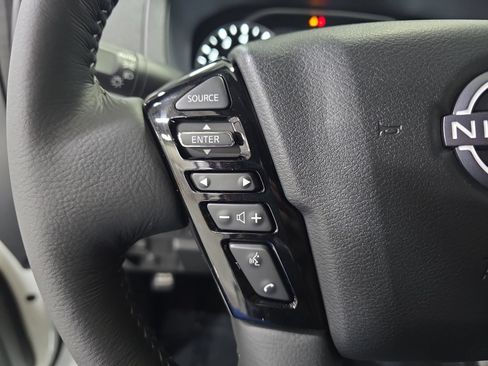 New 2027 Nissan Frontier SV w/ SV Convenience Package RWD image 16