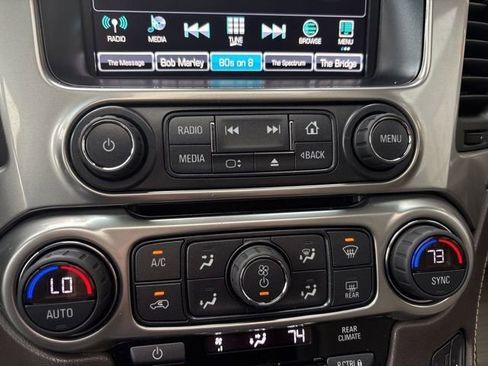 Used 2018 Chevrolet Suburban LT w/ LT Signature Package image 11