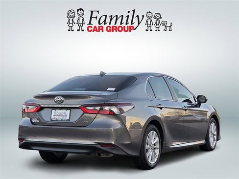 Used 2023 Toyota Camry LE image 4
