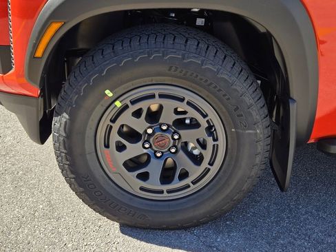 New 2026 Nissan Frontier Pro-X w/ Pro-X Convenience Package RWD image 9