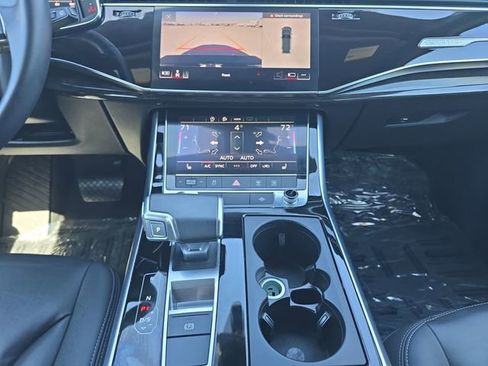 Used 2025 Audi Q7 3.0T Premium Plus image 3