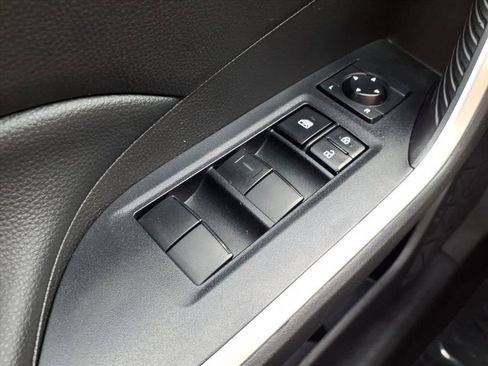 Certified 2022 Toyota RAV4 LE image 27