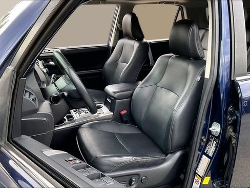 Used 2016 Toyota 4Runner Limited image 15