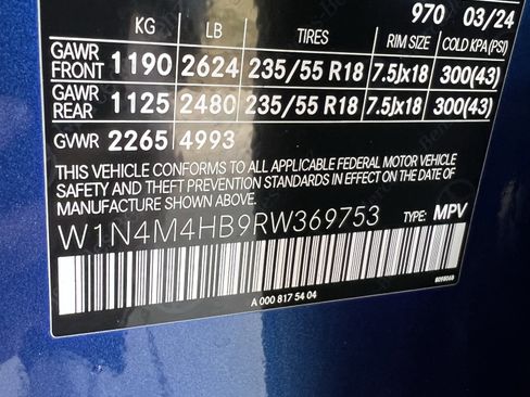 Certified 2024 Mercedes-Benz GLB 250 4MATIC image 37