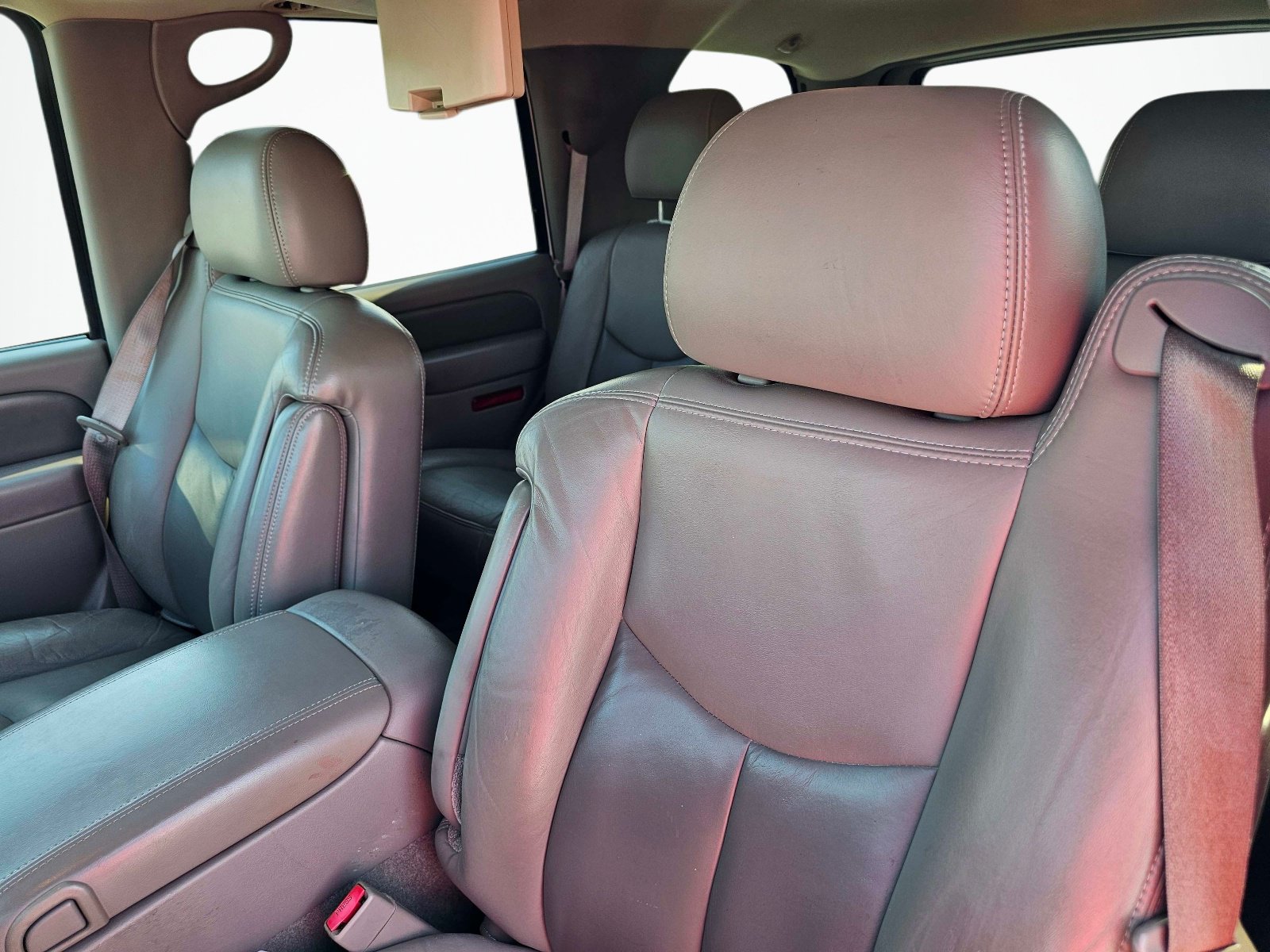 Used 2005 GMC Yukon Denali AWD/4WD image 17