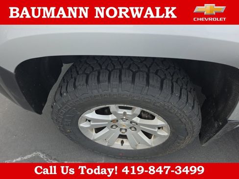 Used 2017 Chevrolet Colorado LT w/ LT Convenience Package RWD image 23