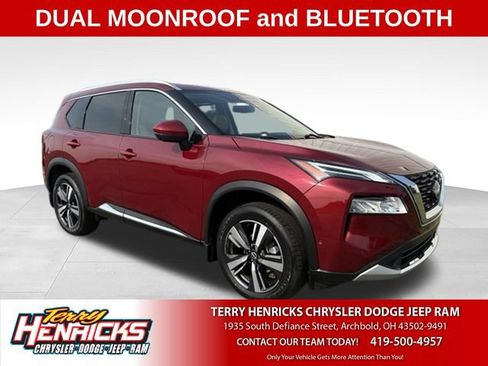 Used 2023 Nissan Rogue Platinum AWD/4WD image 1