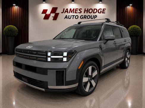 Used 2025 Hyundai Santa Fe Limited FWD image 1