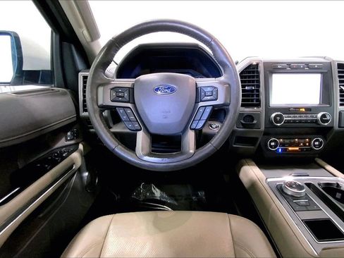 Used 2020 Ford Expedition XLT w/ Equipment Group 202A RWD image 4