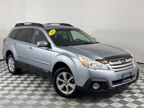 Used 2014 Subaru Outback 2.5i Premium w/ Moonroof Package image 2