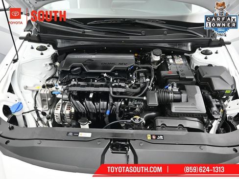 Used 2025 Hyundai Elantra SE FWD image 32