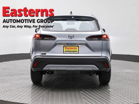 Used 2026 Toyota Corolla Cross L FWD image 5
