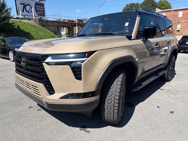Used 2024 Lexus GX 550 AWD/4WD image 5