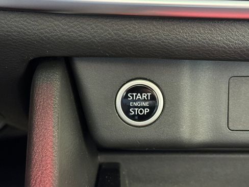 Used 2023 Nissan Rogue SV FWD image 28