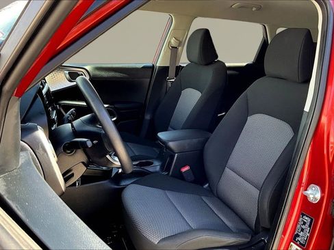 Used 2023 Kia Soul LX FWD image 19