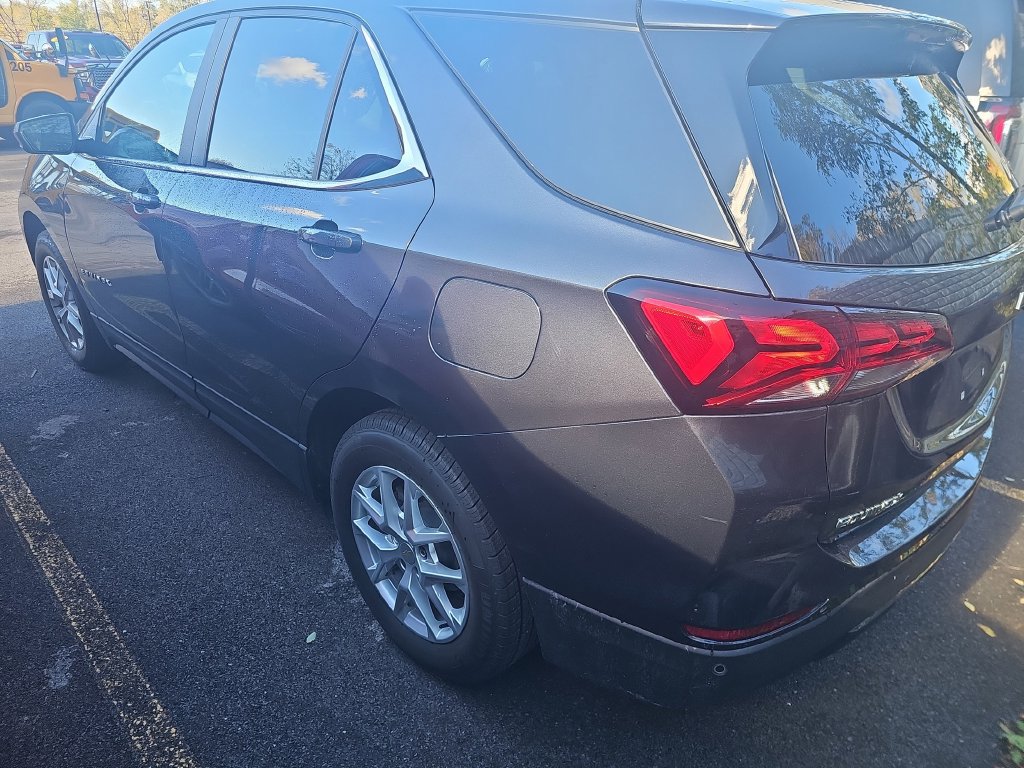 Used 2023 Chevrolet Equinox LT AWD/4WD image 8