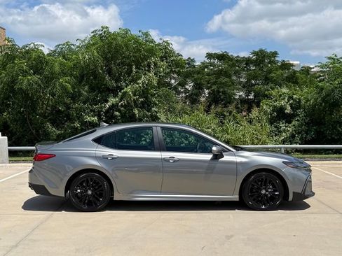 Used 2026 Toyota Camry SE FWD image 6