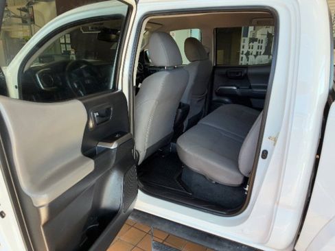 Used 2019 Toyota Tacoma SR5 image 22