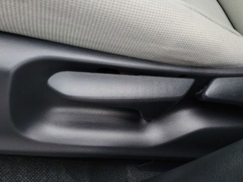 Used 2024 Toyota Corolla Cross L image 20