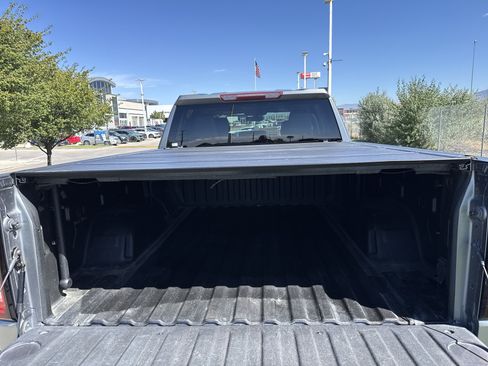 Used 2019 GMC Sierra 1500 SLT w/ Driver Alert Package I AWD/4WD image 25