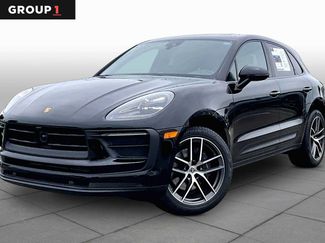 Used 2024 Porsche Macan AWD/4WD video 1