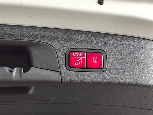 Used 2020 Mercedes-Benz GLE 450 4MATIC image 16