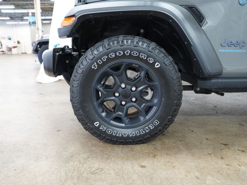 Used 2023 Jeep Wrangler Unlimited w/ Cold Weather Group AWD/4WD image 14