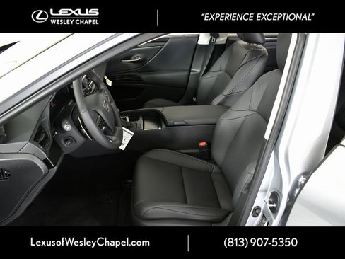 New 2025 Lexus ES 350 w/ Premium Package image 7