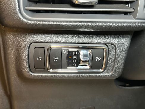 New 2026 Lincoln Corsair Premiere image 29