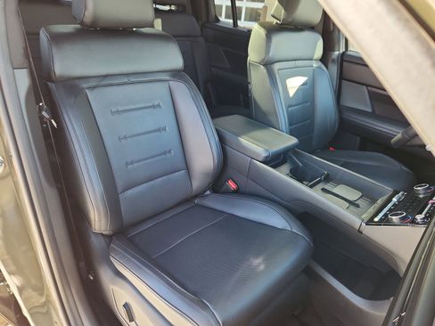 Used 2025 Hyundai Santa Fe Calligraphy image 15