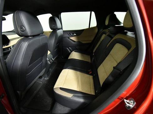 New 2026 Chevrolet Equinox ACTIV w/ LPO, Floor Liner Package image 24