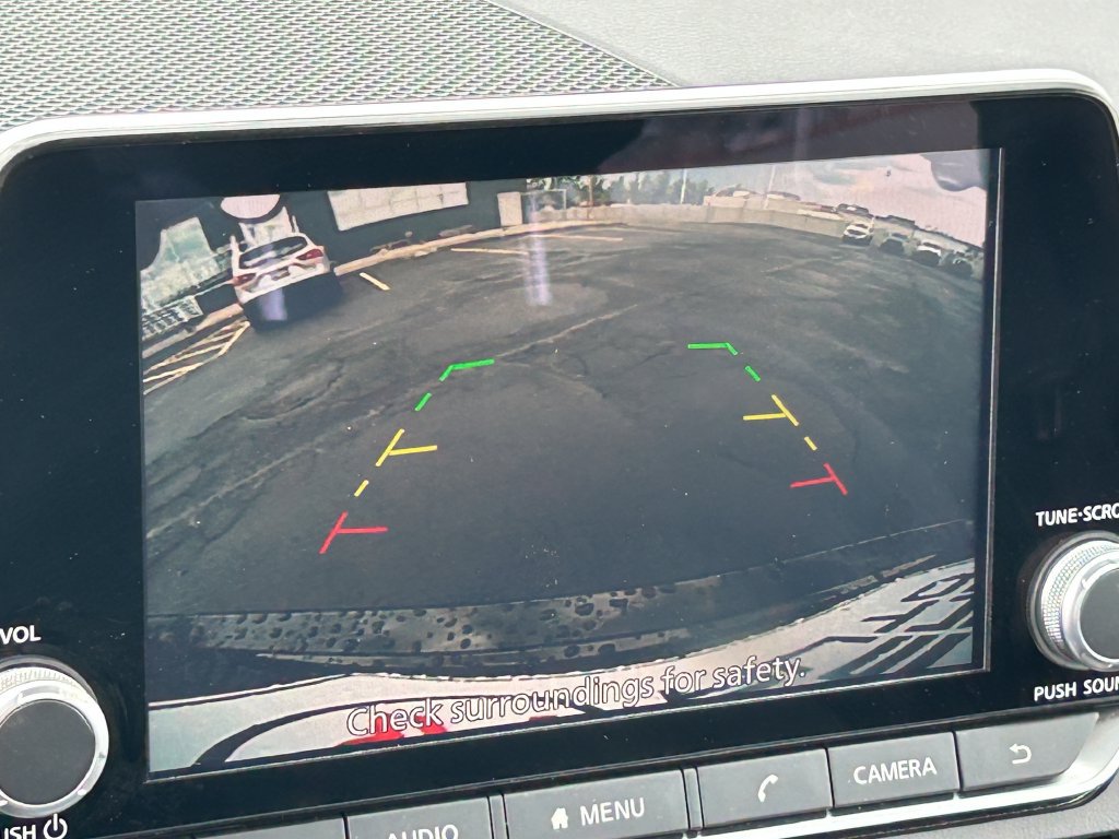Used 2025 Nissan Altima 2.5 SV FWD image 13