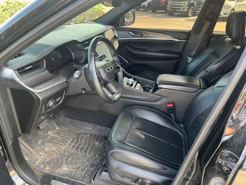 Used 2022 Jeep Grand Cherokee L Overland AWD/4WD image 6