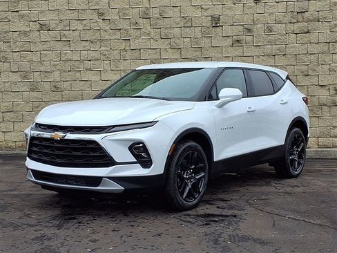 New 2026 Chevrolet Blazer LT image 1